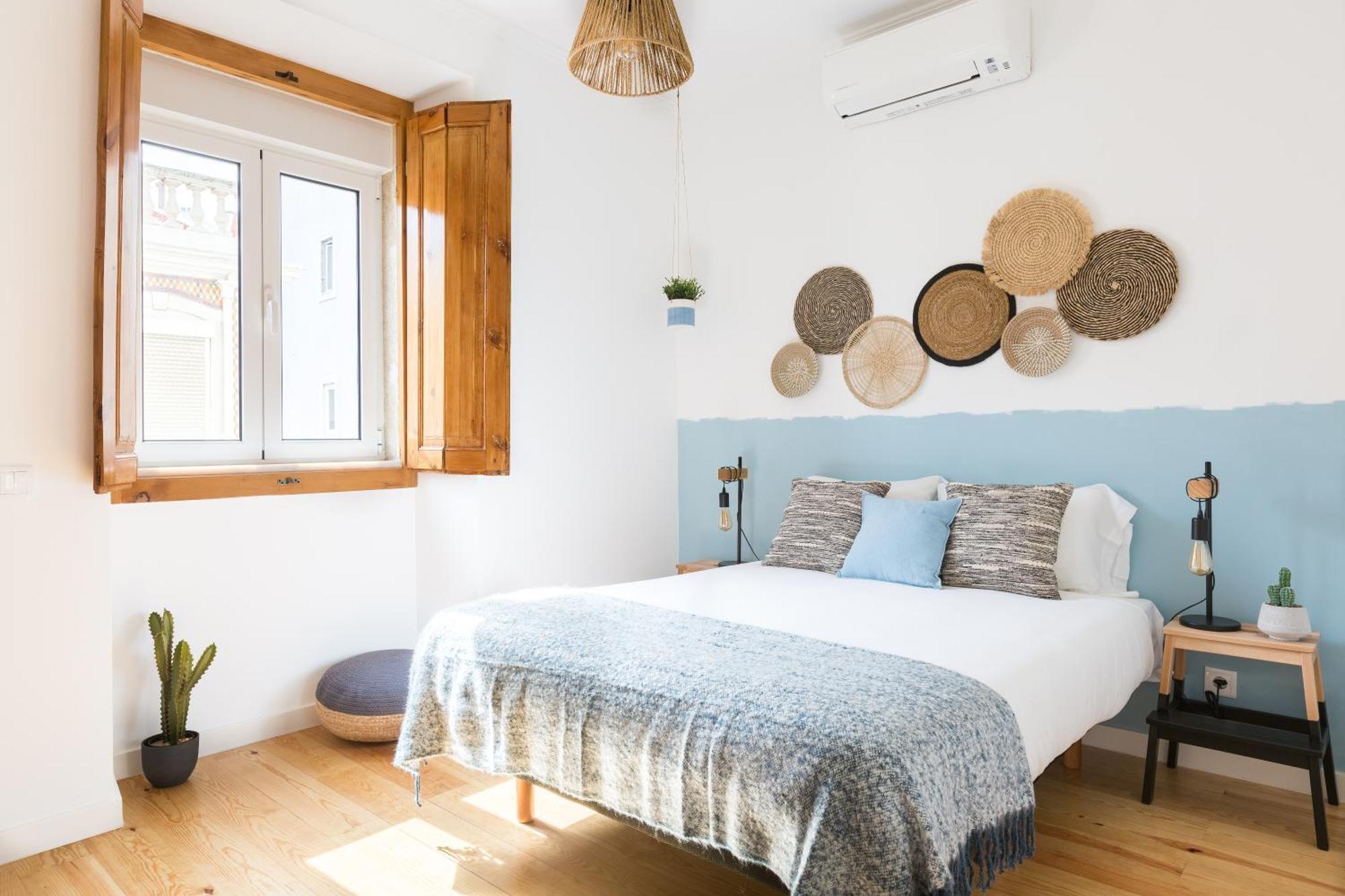 Feel Home In This Stunning Renovated Nest In Graca Lisbon Exterior photo